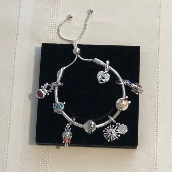 Pandora Festive Nutcracker 2022 Dangle Charm - Picture 6 of 6